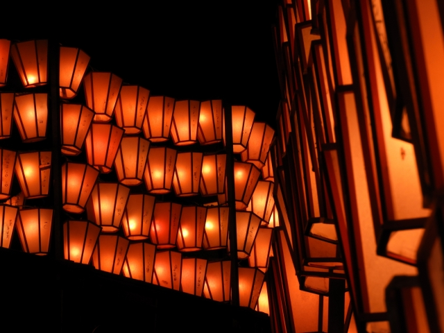 湯涌ぼんぼり祭り