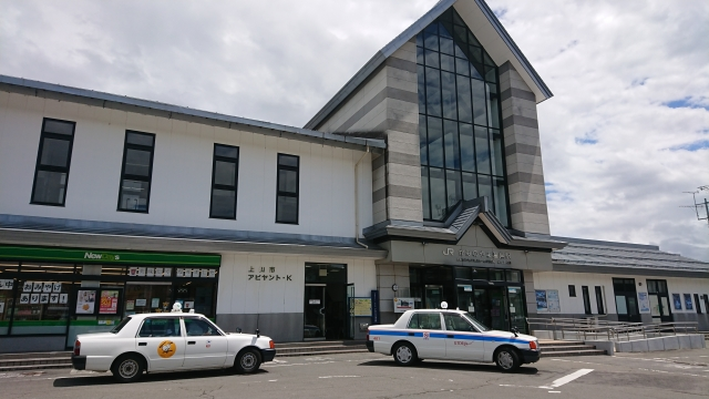 かみのやま温泉駅